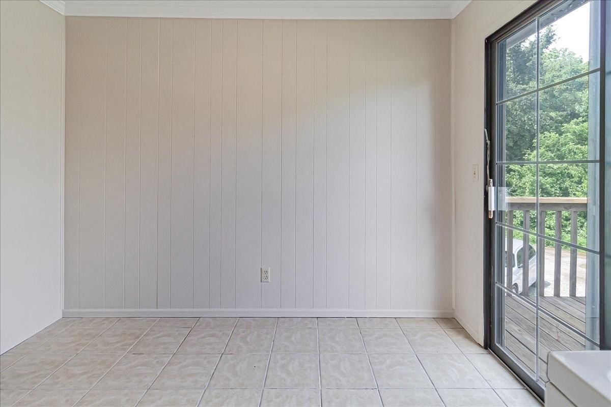 235 Se 121st Rd #2 - Photo 7 of 12