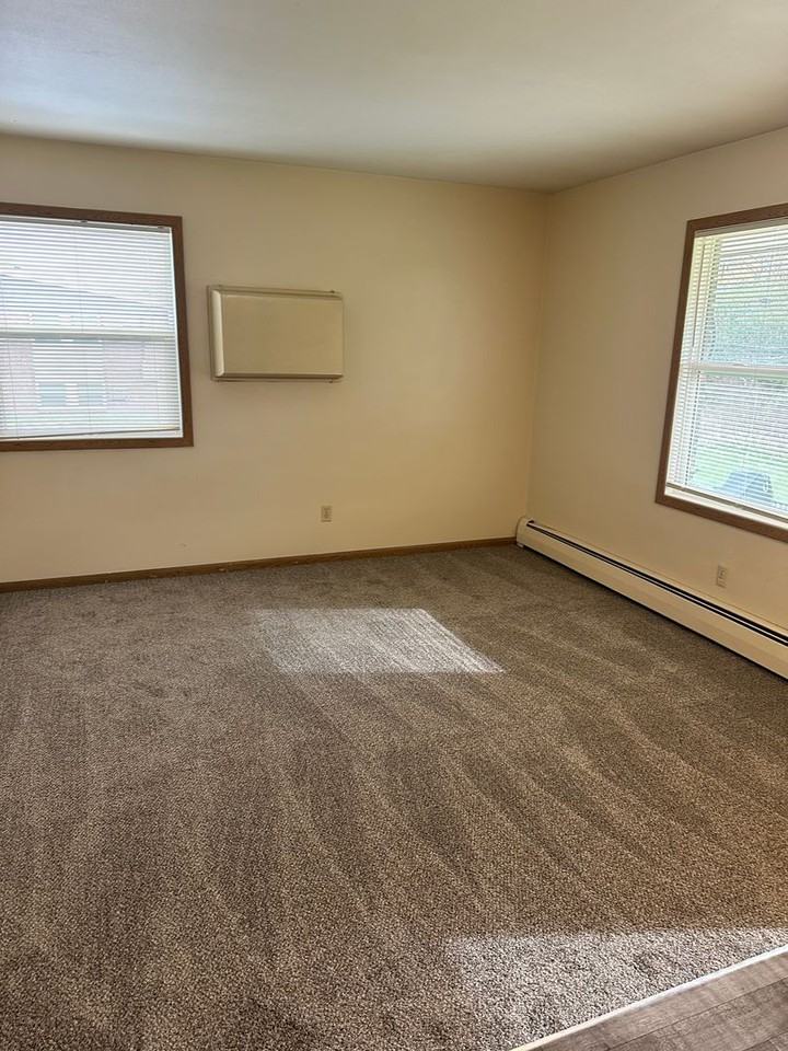 1525 16th St Se #6 - Photo 4 of 6
