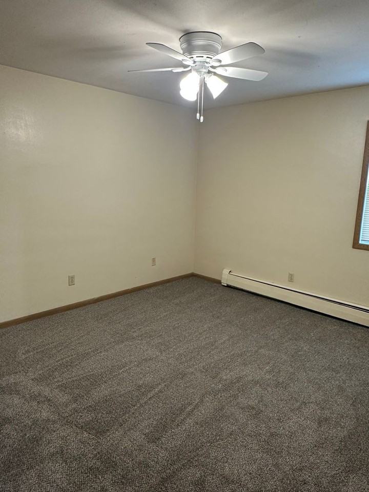 1525 16th St Se #6 - Photo 5 of 6