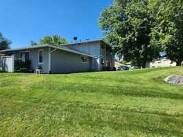 featured image of 1193 Townhouse Cir