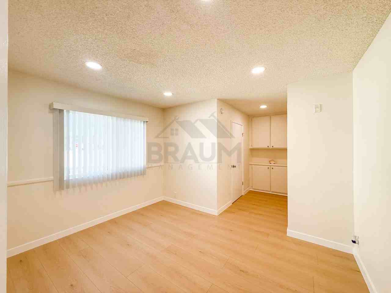11007 HARTSOOK ST. - Photo 7 of 45