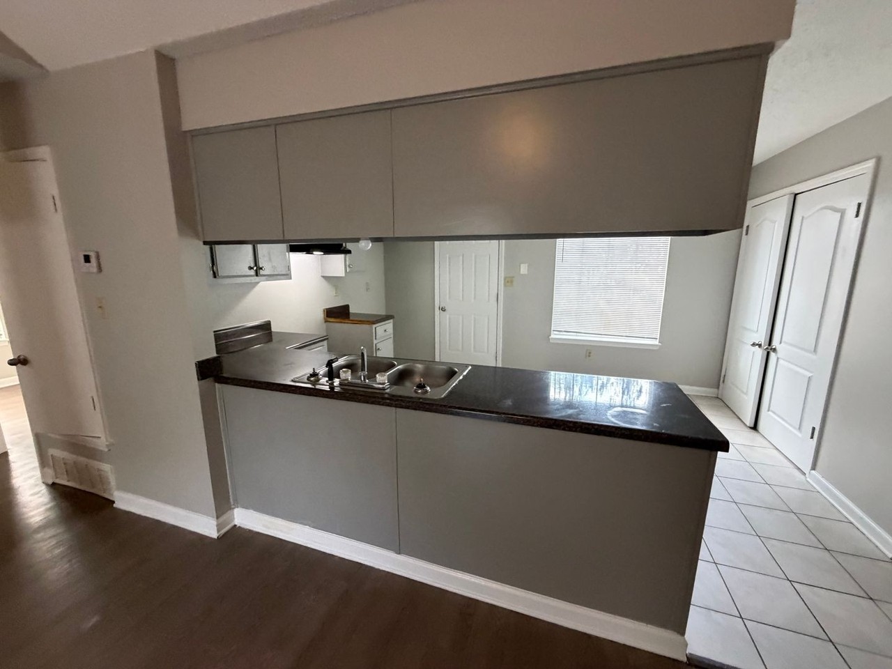 5009 Nail Rd - Photo 5 of 15