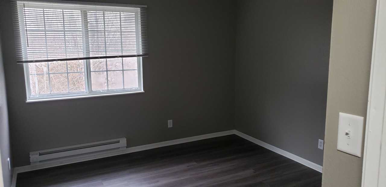 3200 Maple Ridge Court - Photo 3 of 12