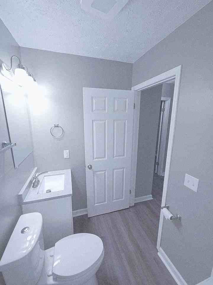 3200 Maple Ridge Court - Photo 5 of 12