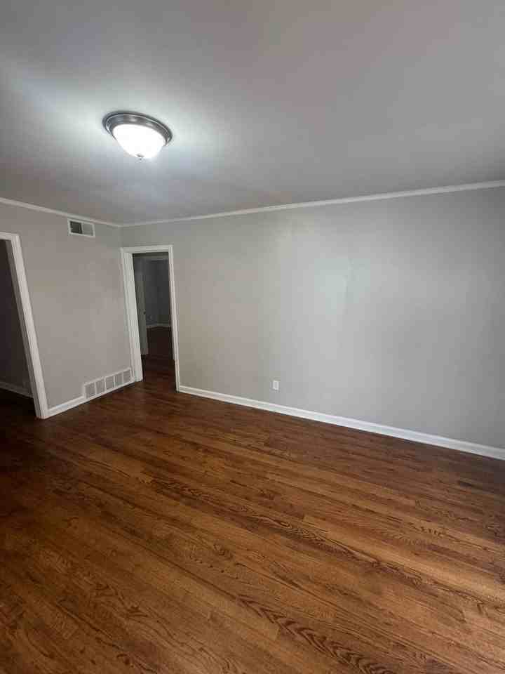 3800 Vanuys Rd - Photo 4 of 16