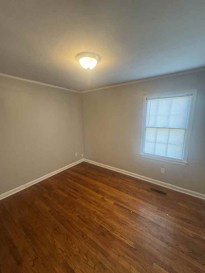3800 Vanuys Rd - Photo 7 of 16