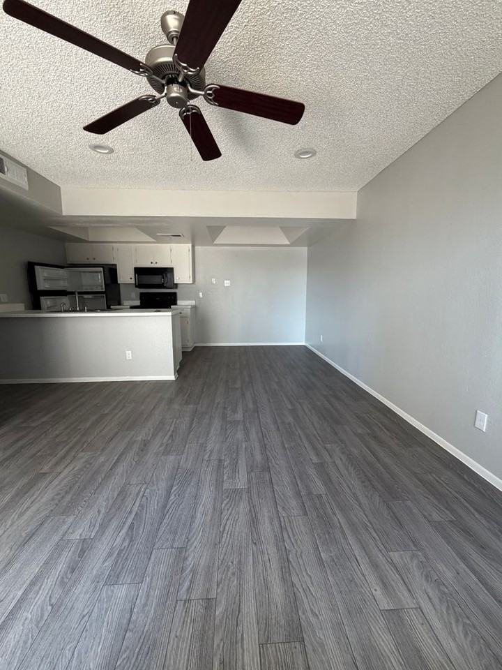 Papago Vista Apartments - Photo 4 of 13