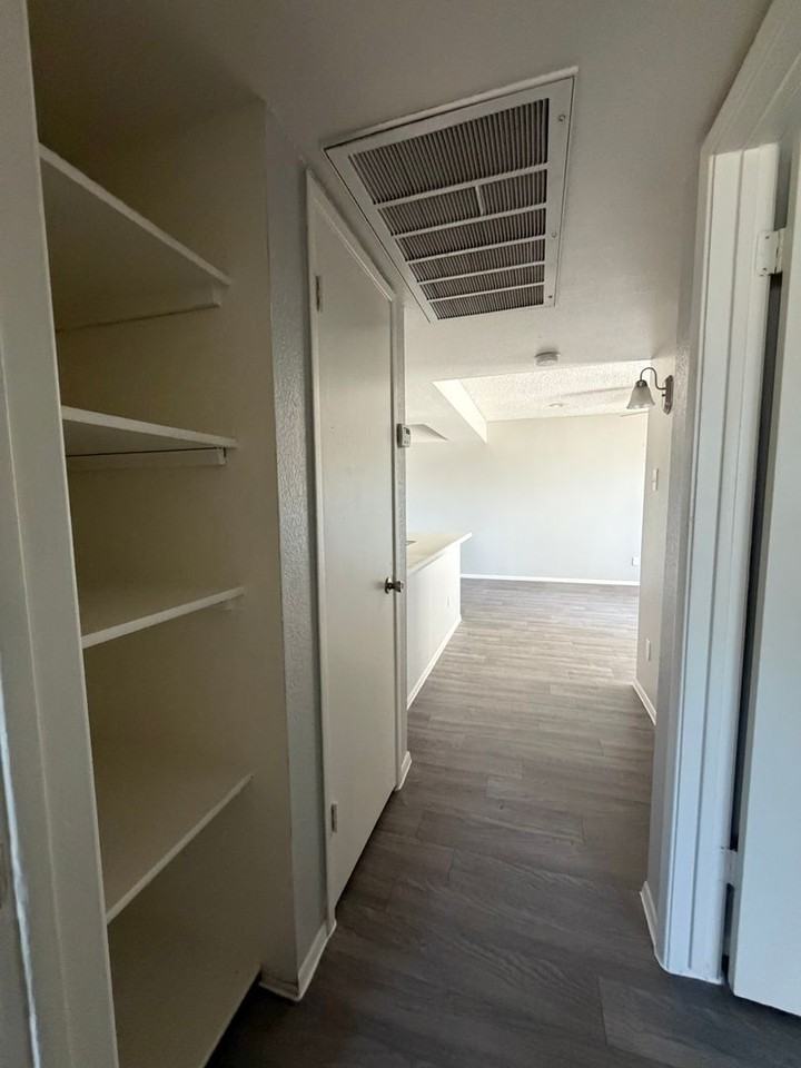 Papago Vista Apartments - Photo 7 of 13