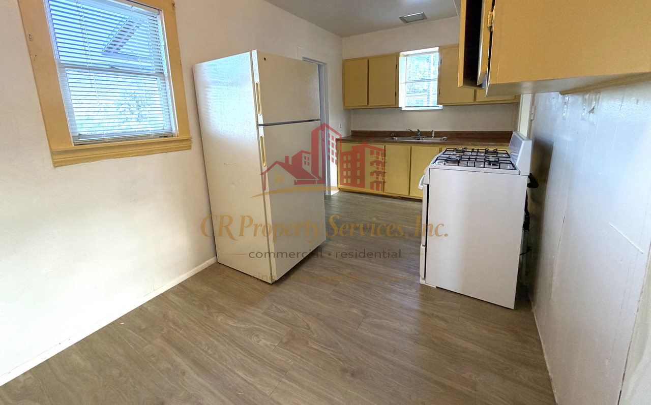 907 Valley View Ave - Photo 5 of 16