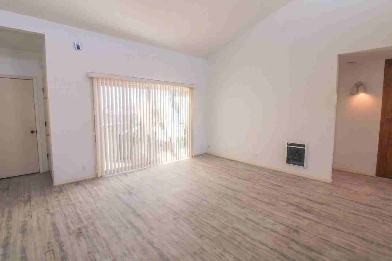 111 Newport Ave #4 - Photo 6 of 18
