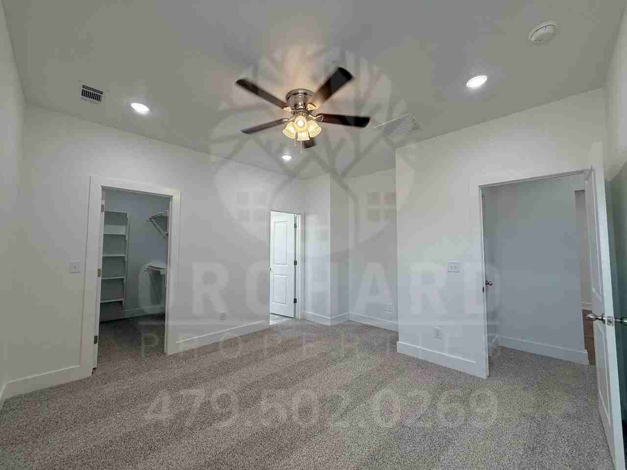 3007 N Conway Drive - Photo 6 of 13