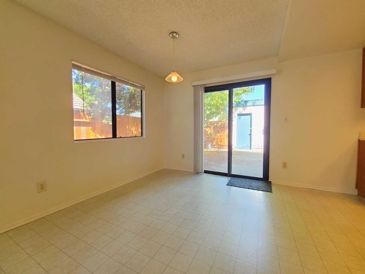 10844 Pepper Way - Photo 6 of 22