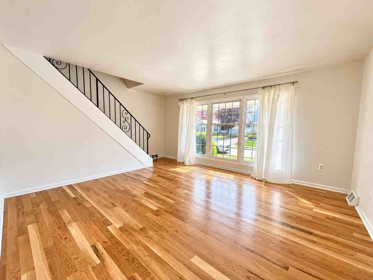 238 Bailey Rd - Photo 2 of 34