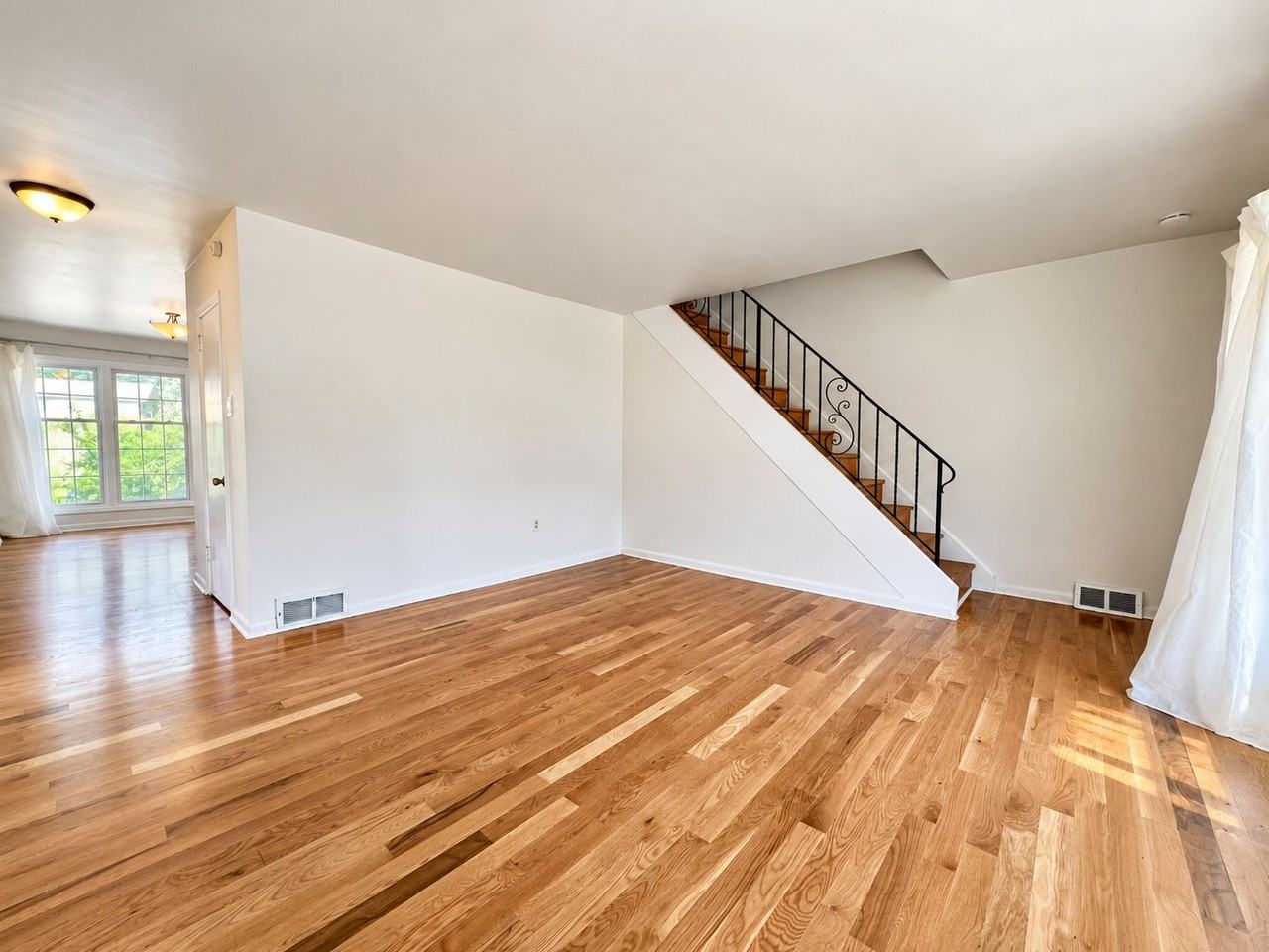 238 Bailey Rd - Photo 3 of 34