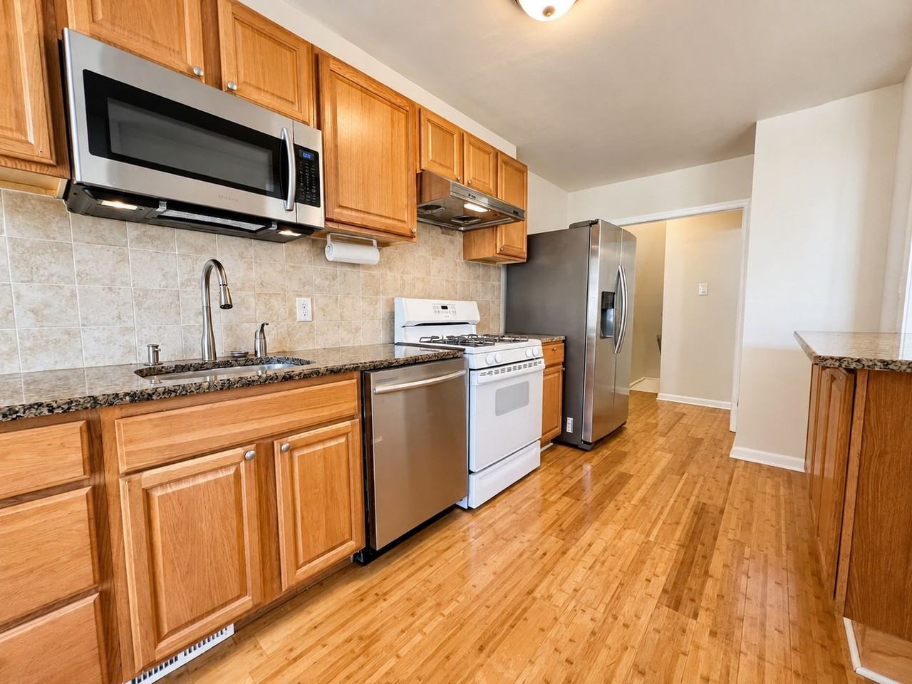 238 Bailey Rd - Photo 7 of 34