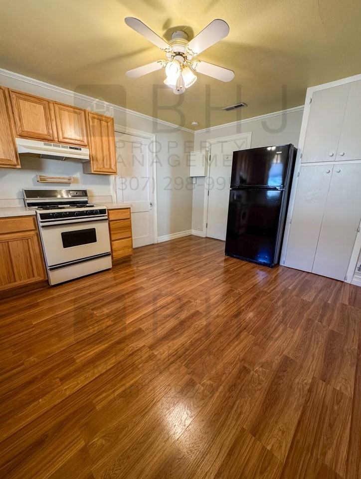 1241 Spaulding St - Photo 5 of 28