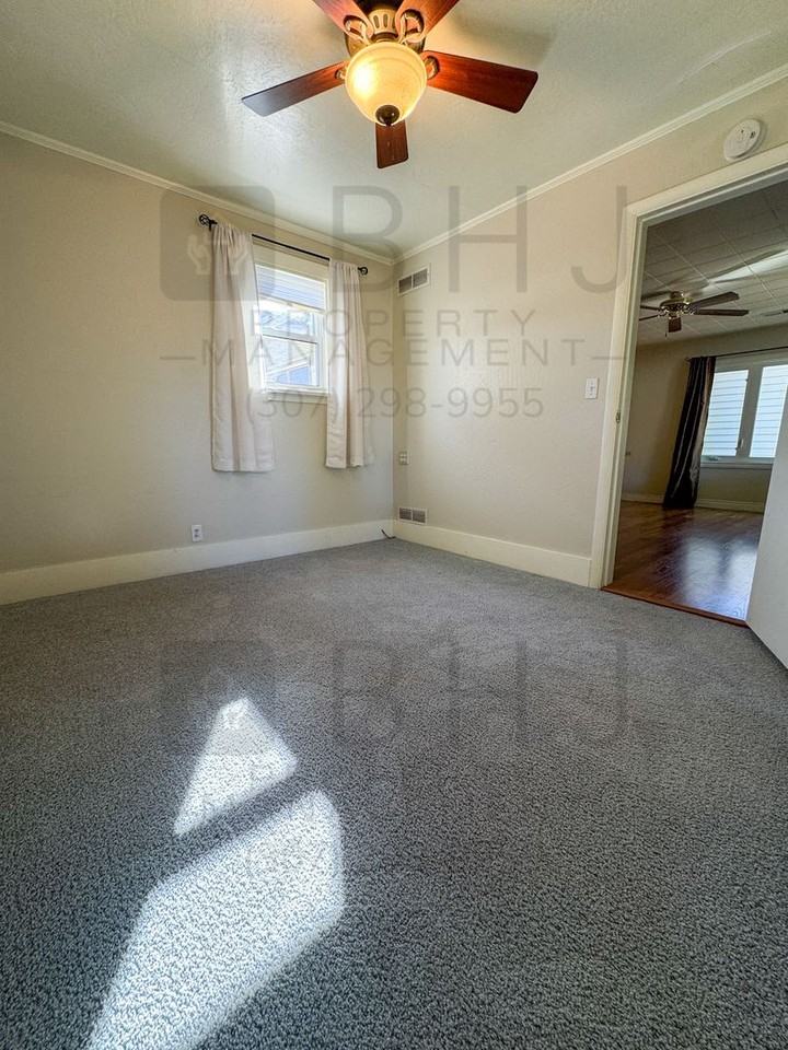 1241 Spaulding St - Photo 6 of 28