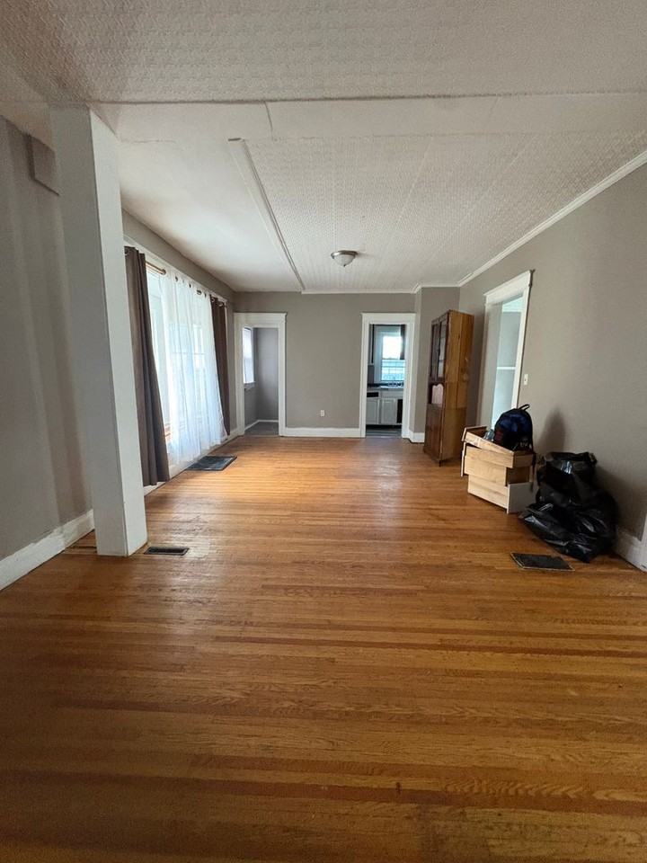 354 Avenue D - Photo 3 of 15