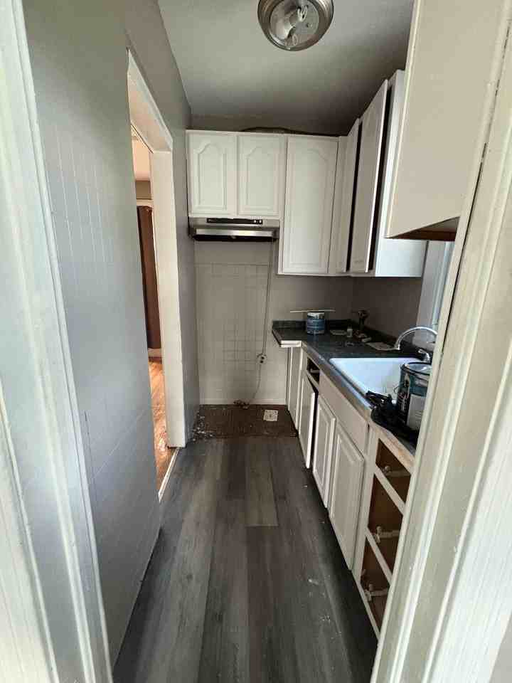 354 Avenue D - Photo 5 of 15