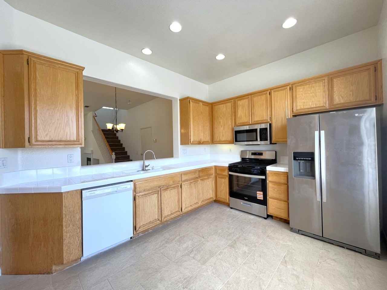 2301 Dorado St - Photo 4 of 30