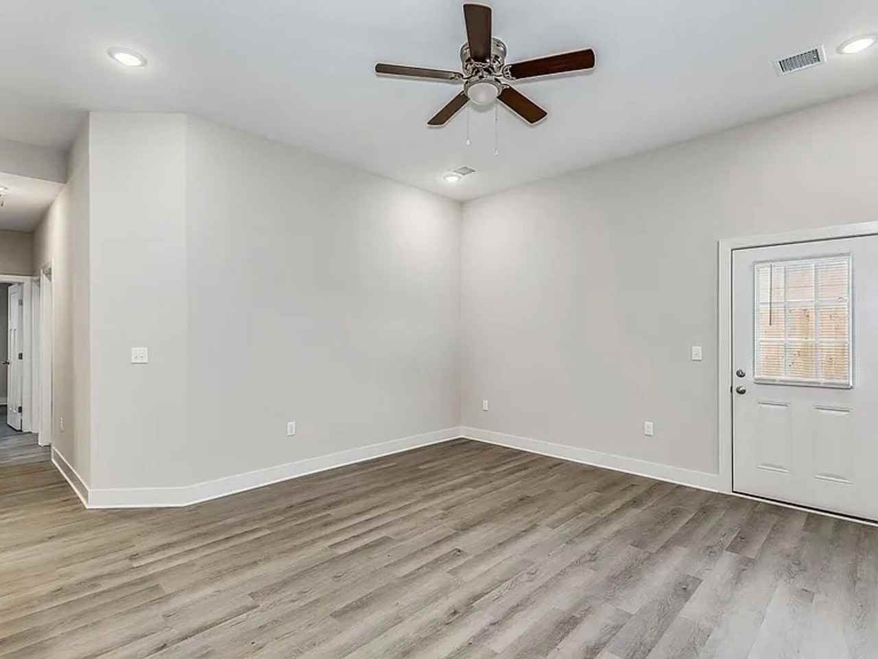 3604 W 45th St S - Photo 5 of 19