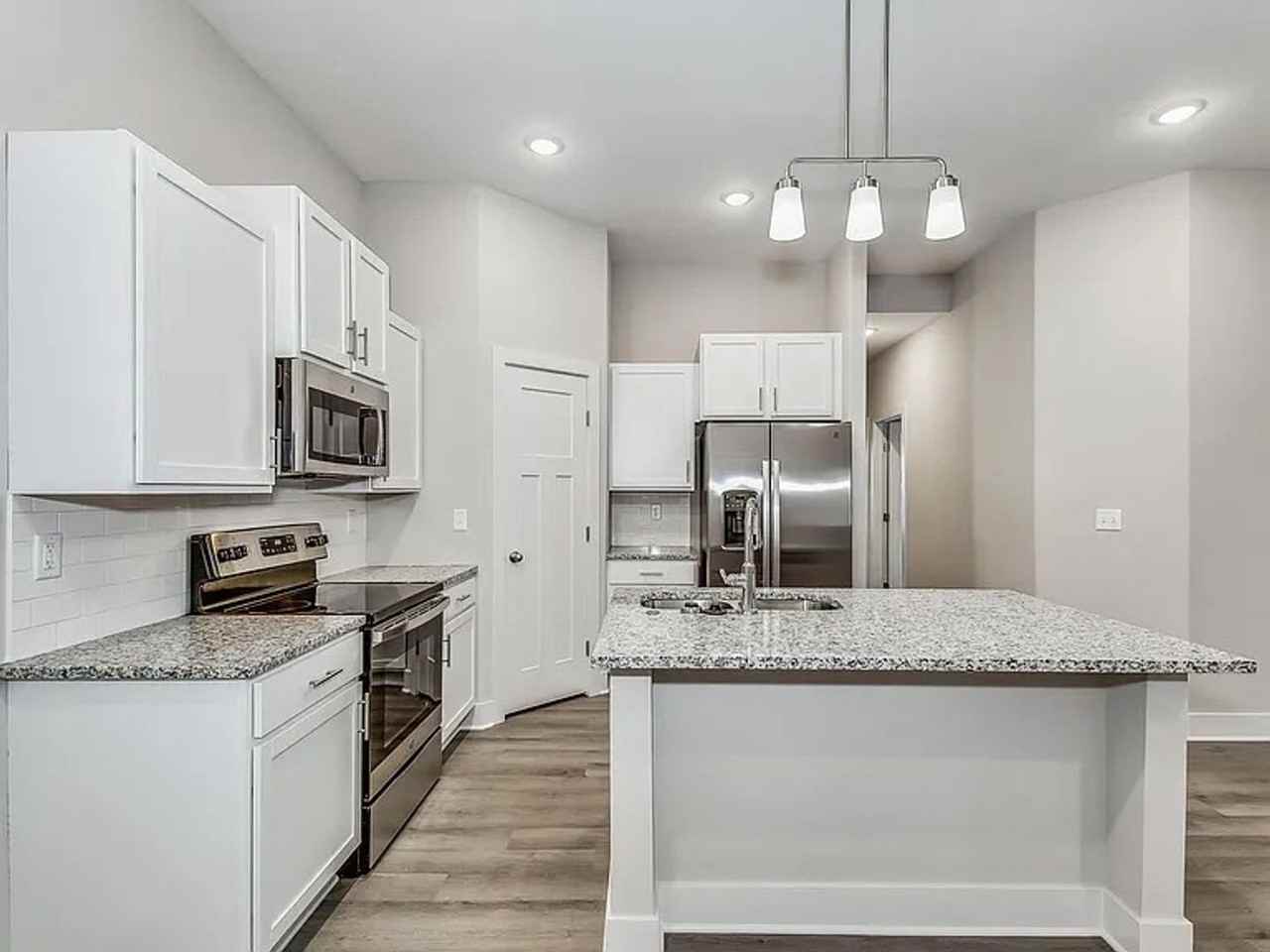 3604 W 45th St S - Photo 6 of 19