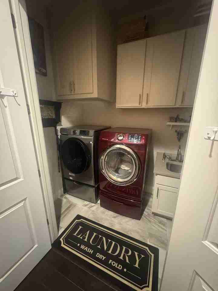 216 S 6th St - Photo 7 of 32