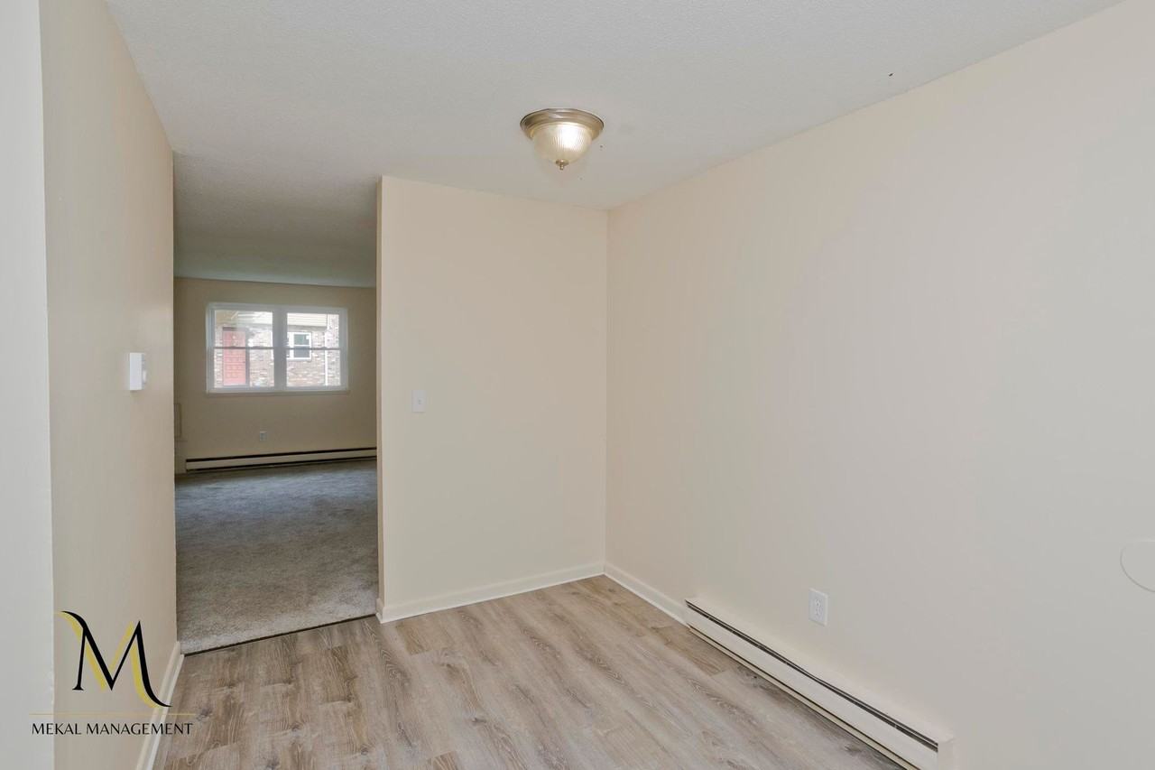 Rail Trail Apartments - Photo 5 of 26
