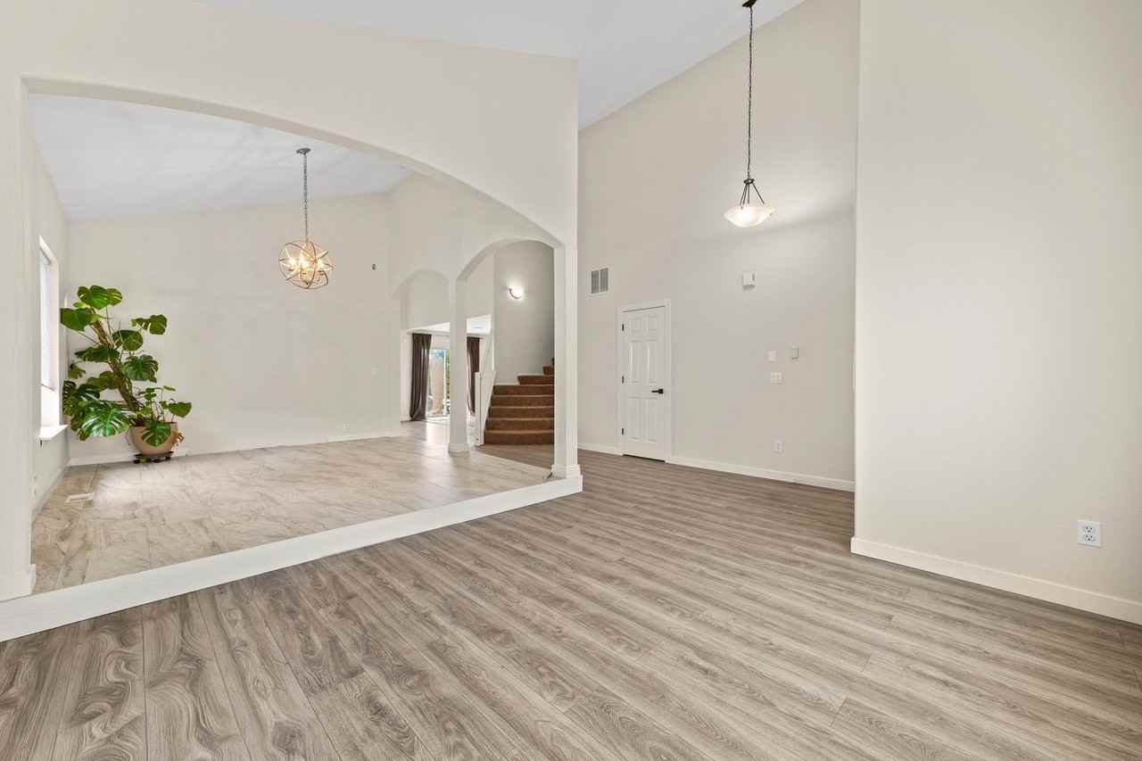 16640 Rainier View Dr Se - Photo 7 of 38