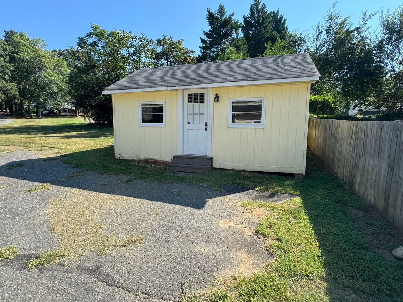 207 Edgemont Ave - Photo 6 of 50