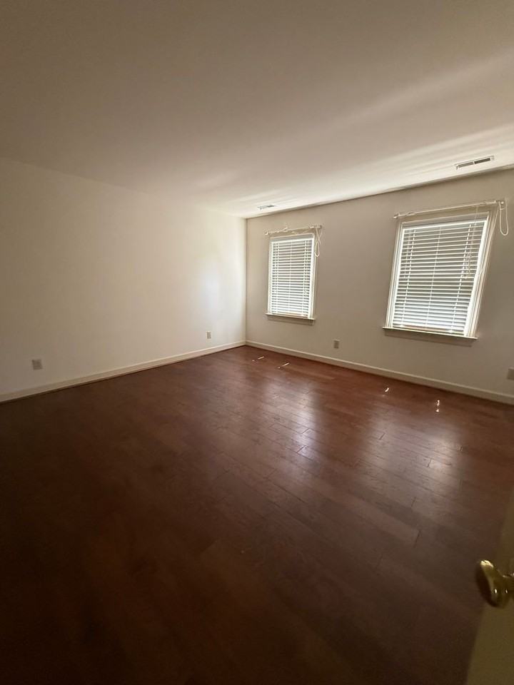 4761 Bristol Cir - Photo 6 of 13