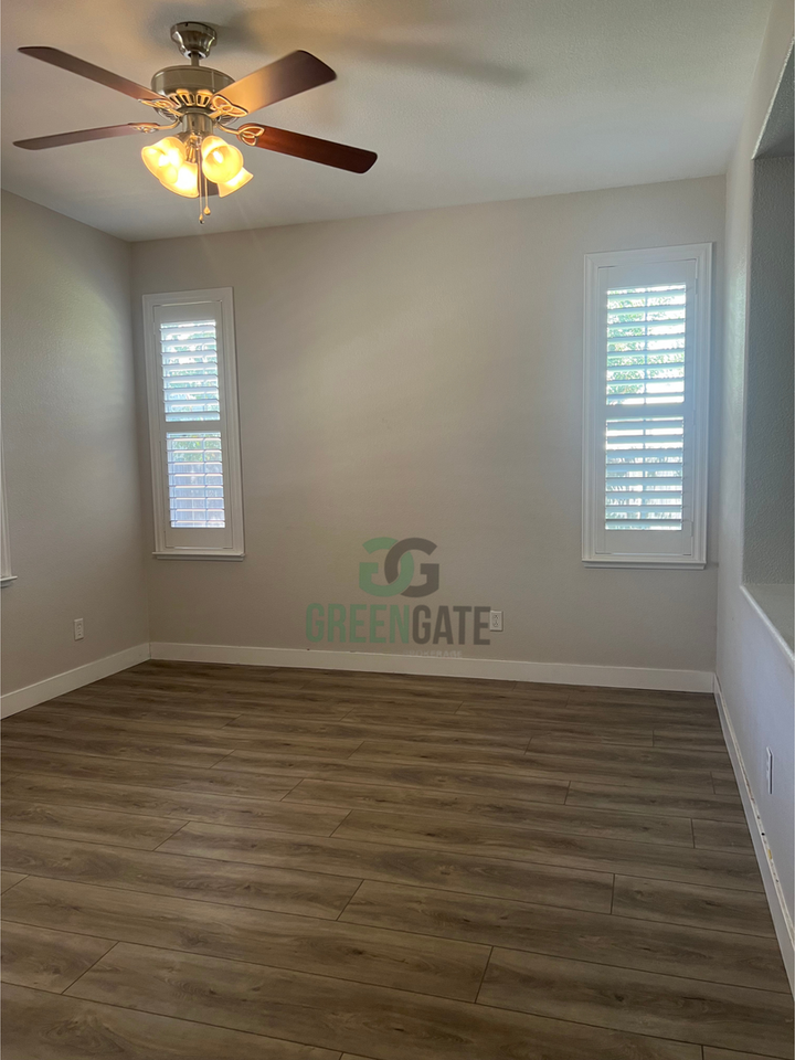 4104 Retreat Ct - Photo 6 of 40