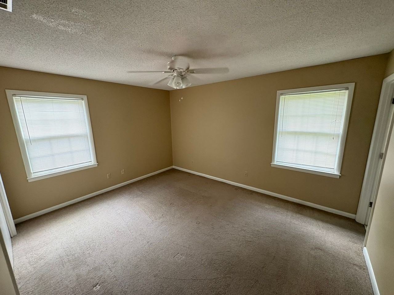 107 Teressa Dr - Photo 6 of 12