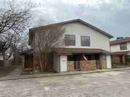 featured image of 3608 Hereford Ln