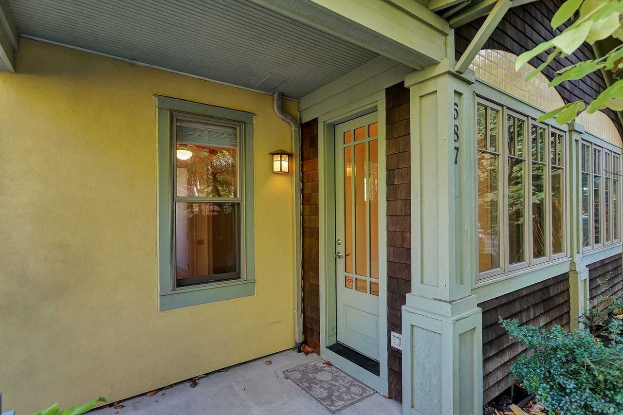 577 5th St - Photo 7 of 38