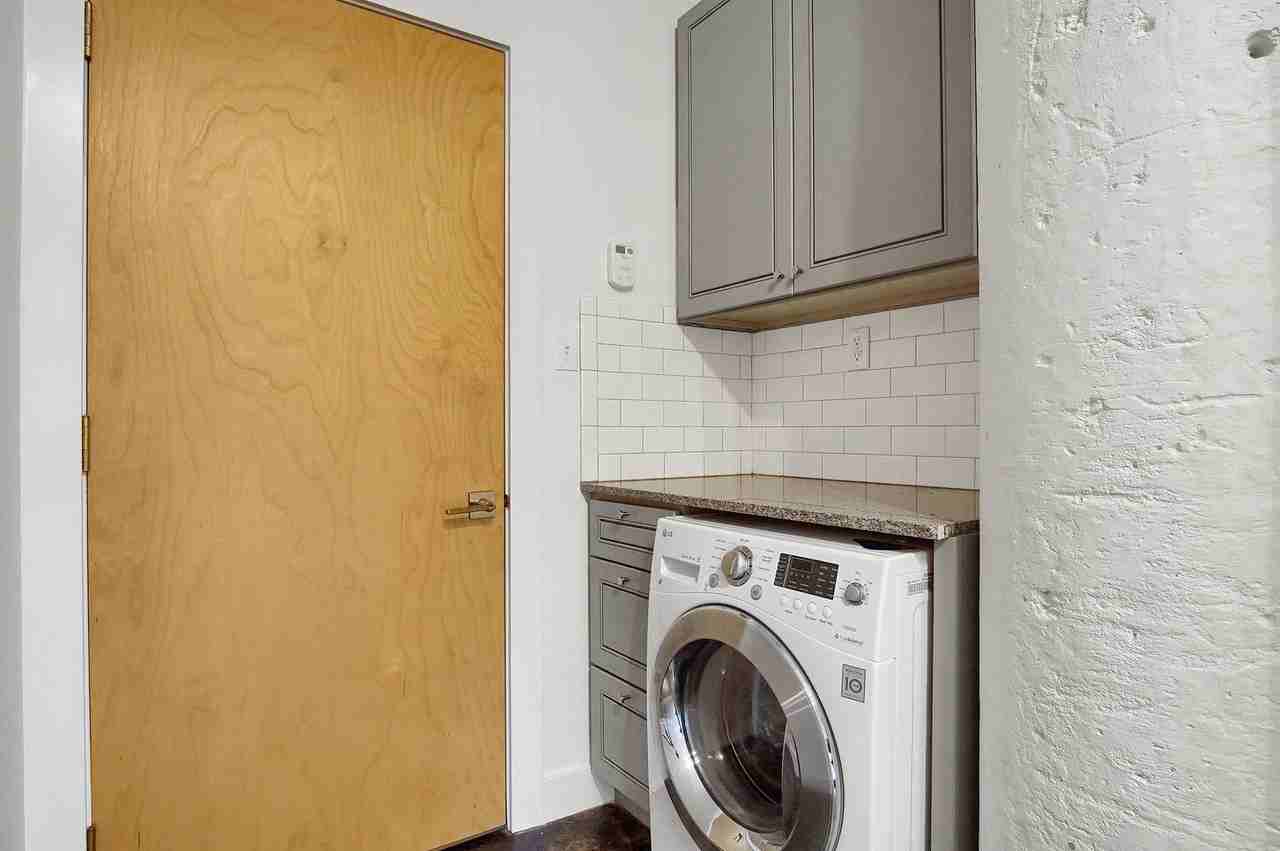 4901 Pernod Ave - Photo 3 of 11