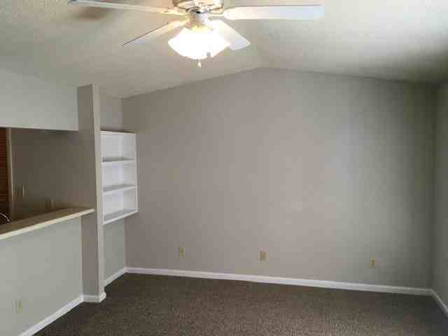 Hampton Meadows Apartments - Photo 2 of 10