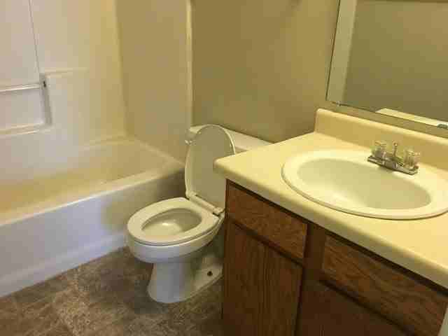 Hampton Meadows Apartments - Photo 7 of 10