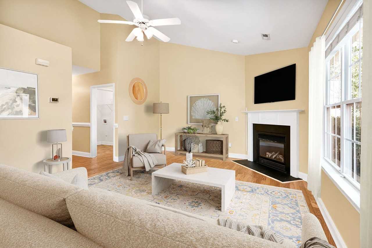 104 Grasmere Ct - Photo 2 of 39