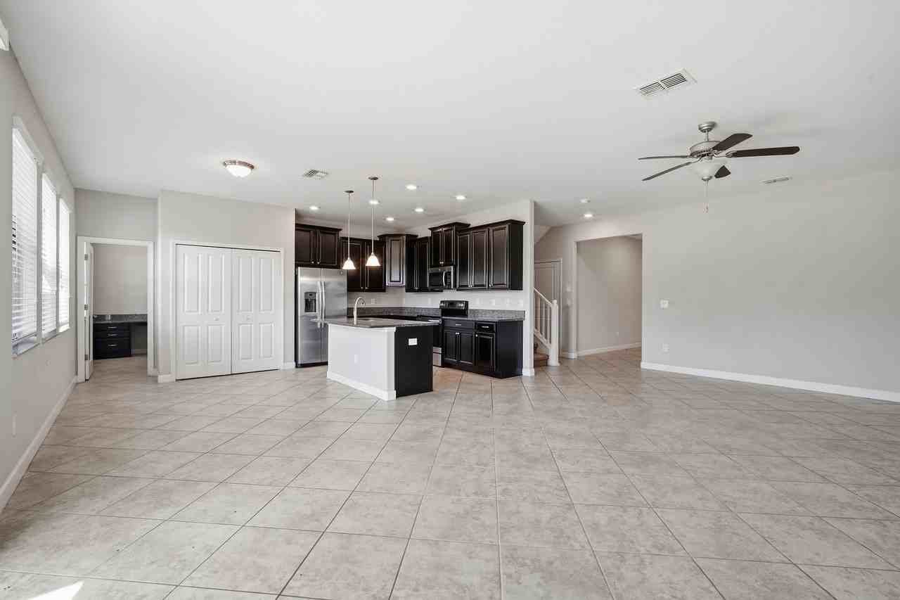11929 Twilight Darner Pl - Photo 7 of 28