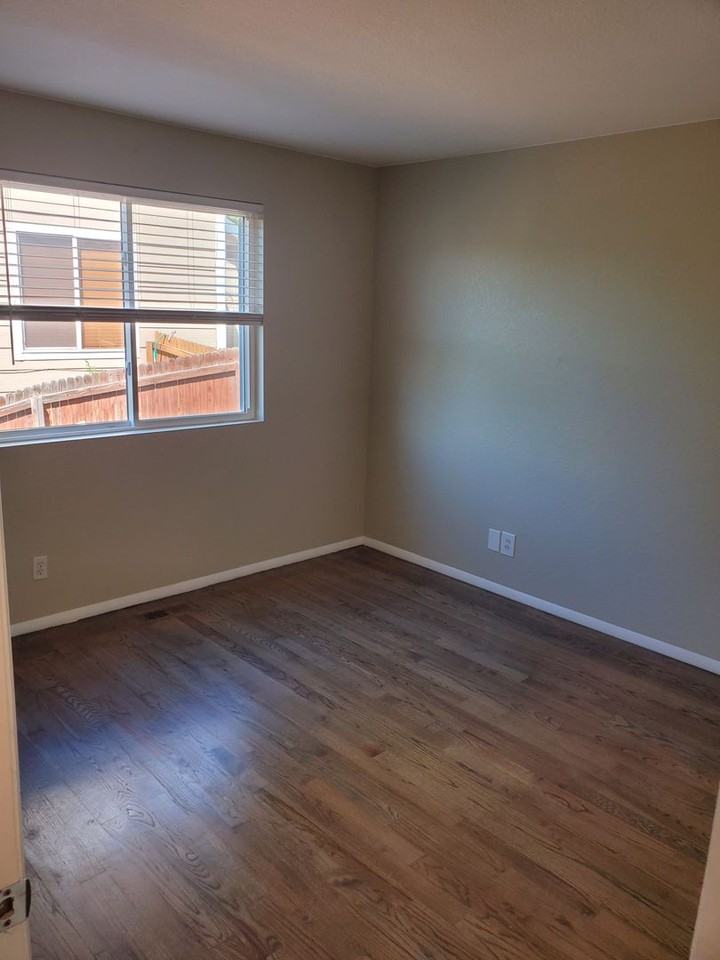 2150 E 97th Pl - Photo 6 of 14
