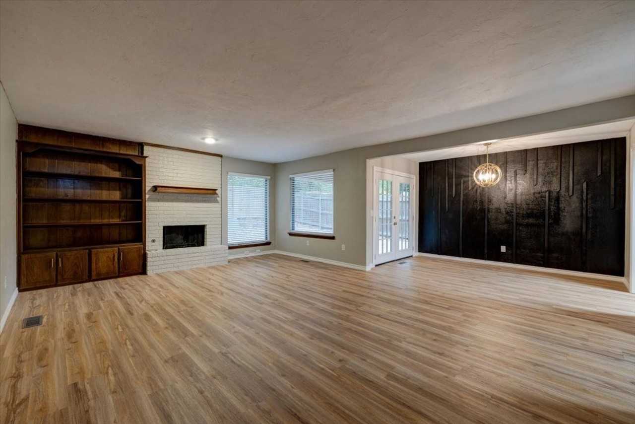 1707 N Gleason Ave - Photo 4 of 23