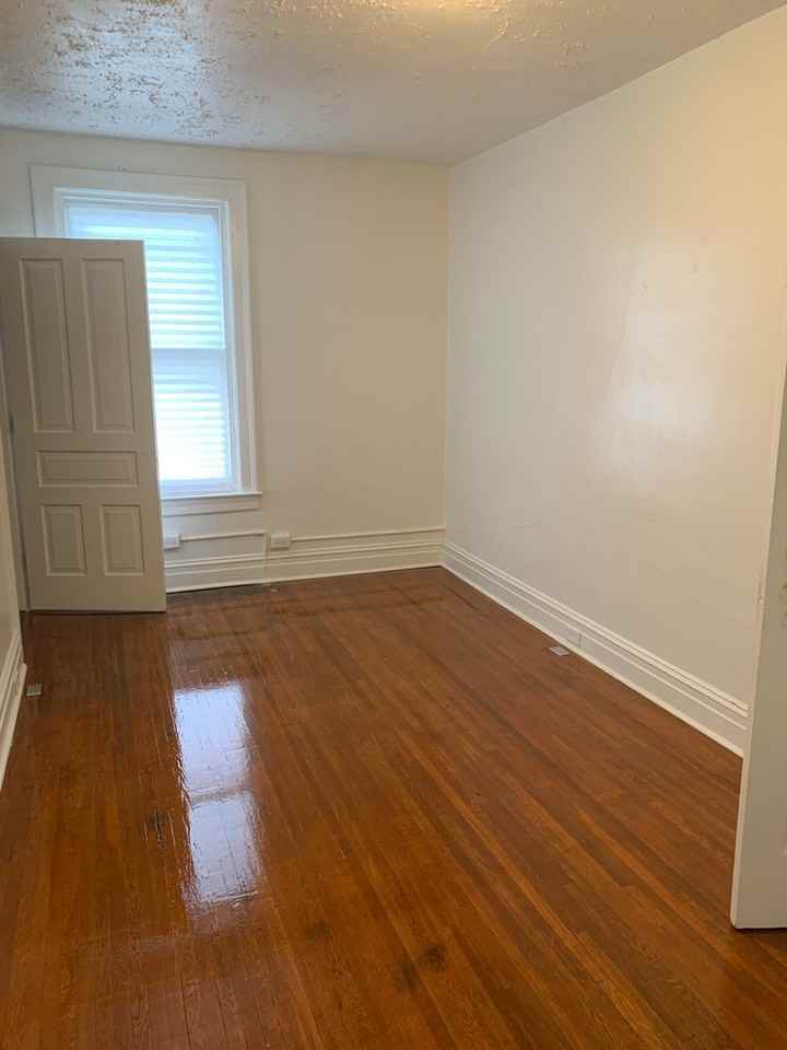 227 E Philadelphia St #3 - Photo 3 of 23