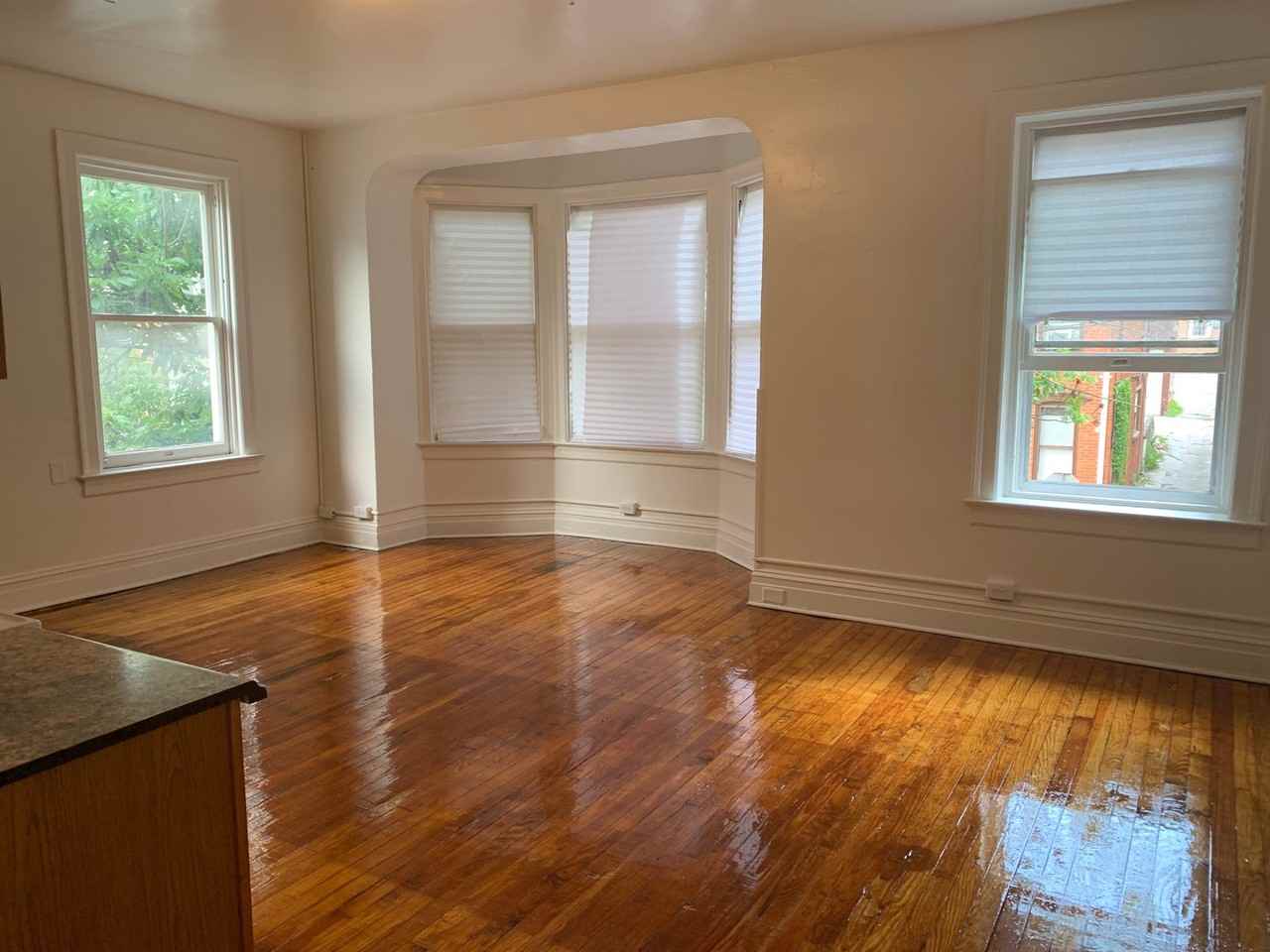 227 E Philadelphia St #3 - Photo 4 of 23