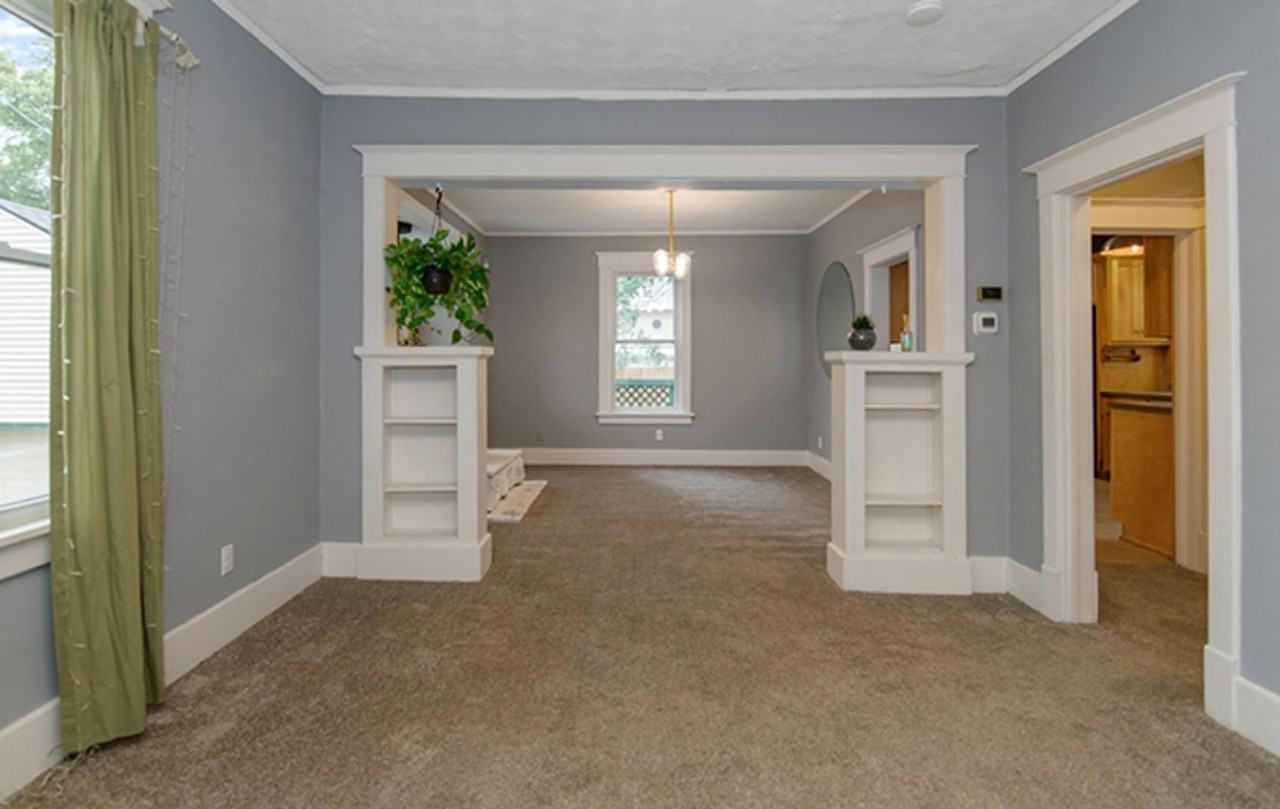 1041 S 48th St - Photo 4 of 19