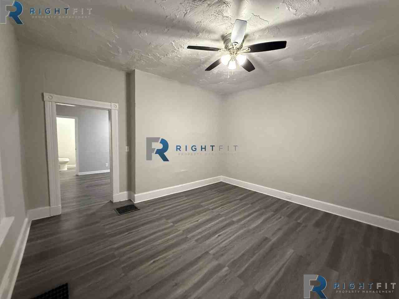 957 Fairbanks Ave - Photo 7 of 16