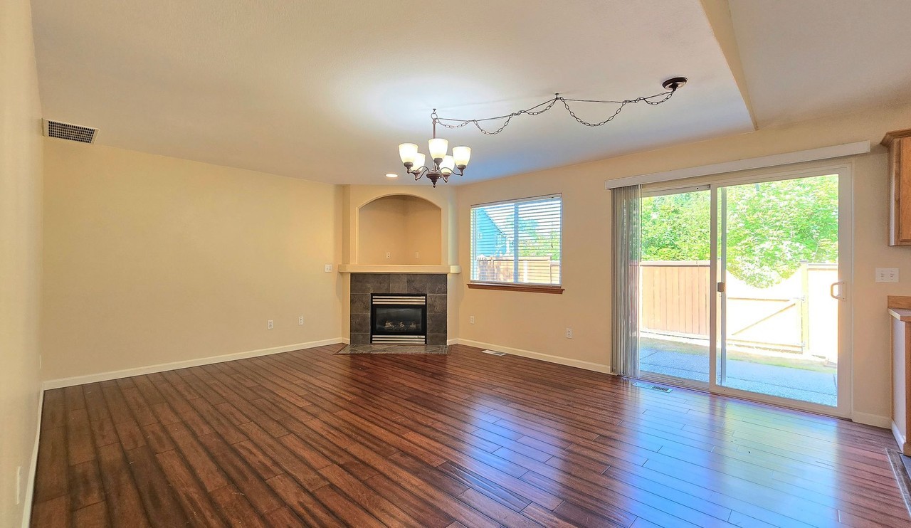 12013 1st Pl Se - Photo 6 of 26