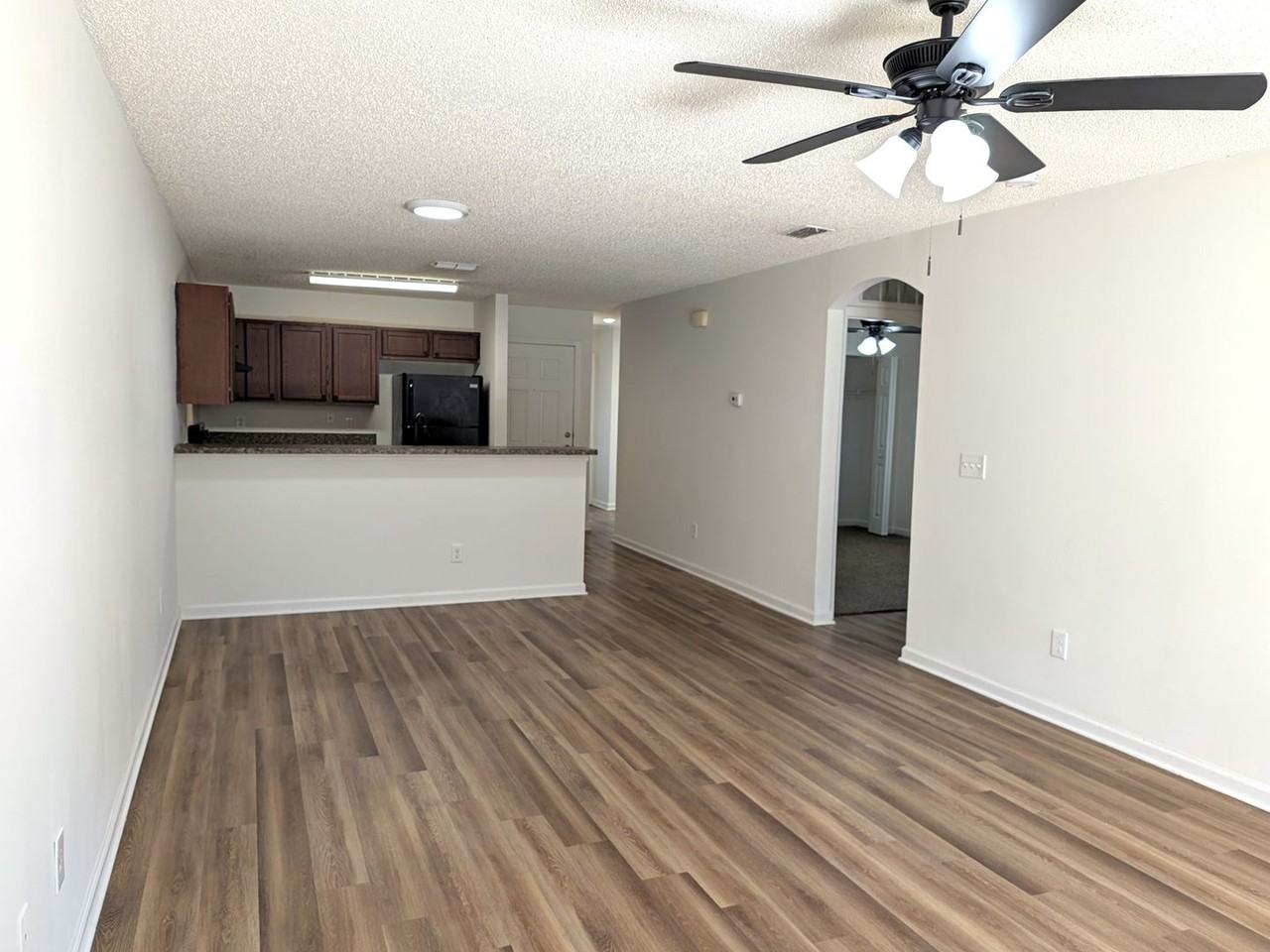 130 Plantation Point Dr - Photo 7 of 27