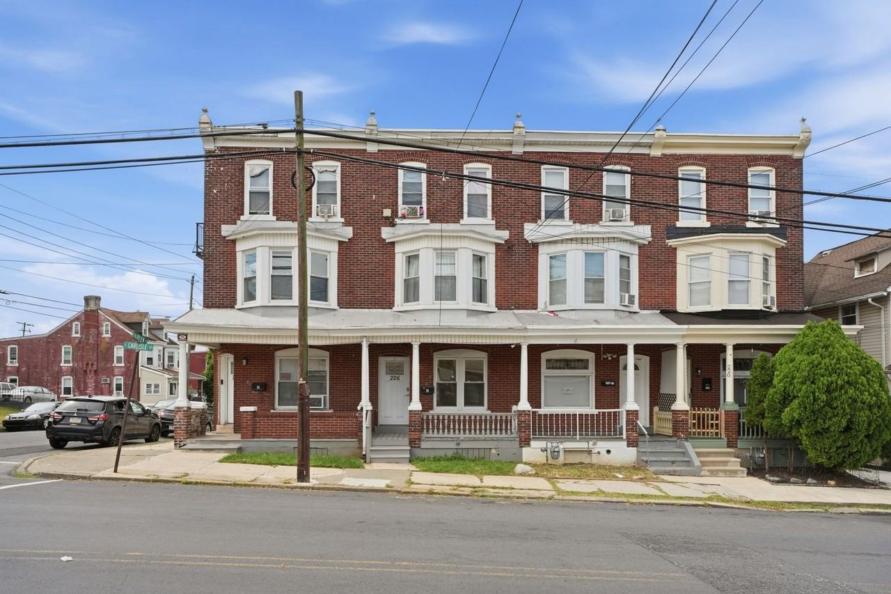 226 S Carlisle St