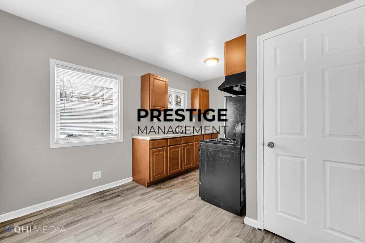 1325 E 7th Ave - Photo 6 of 16